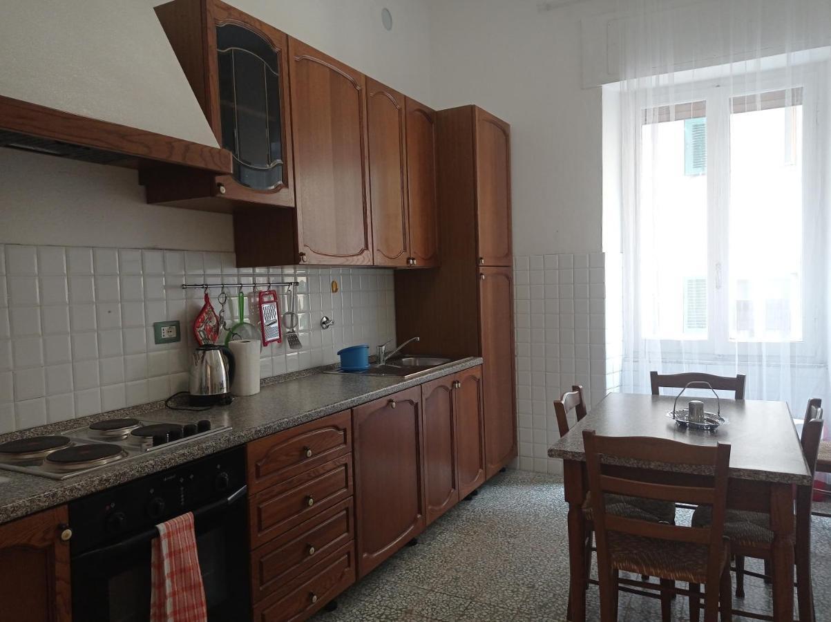 Apartamento A La Gare La Spezia Exterior foto